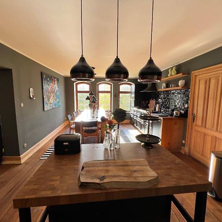 Gutshaus Klein Kussewitz Apartment ภายนอก รูปภาพ