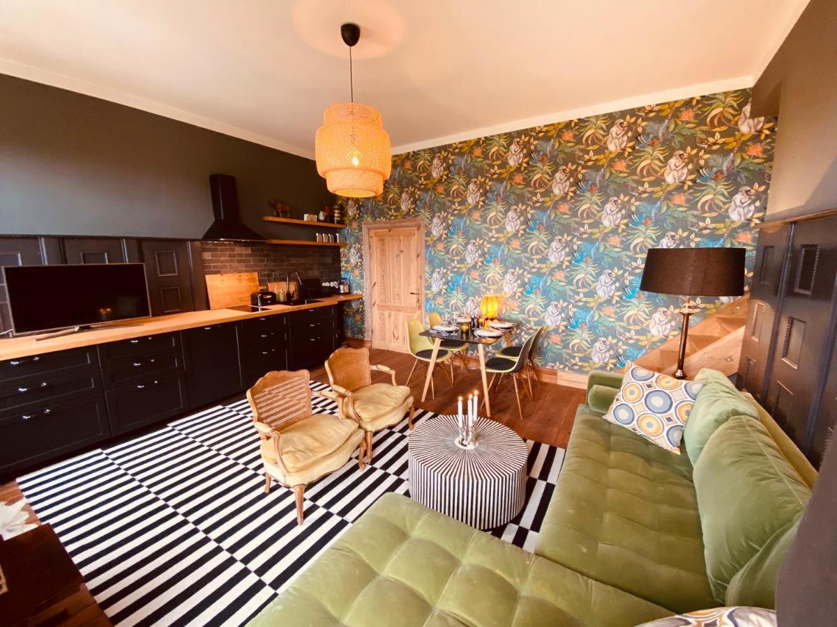Gutshaus Klein Kussewitz Apartment ภายนอก รูปภาพ