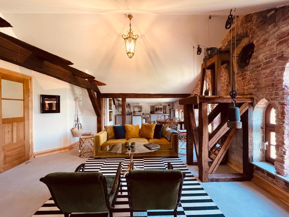 Gutshaus Klein Kussewitz Apartment ภายนอก รูปภาพ