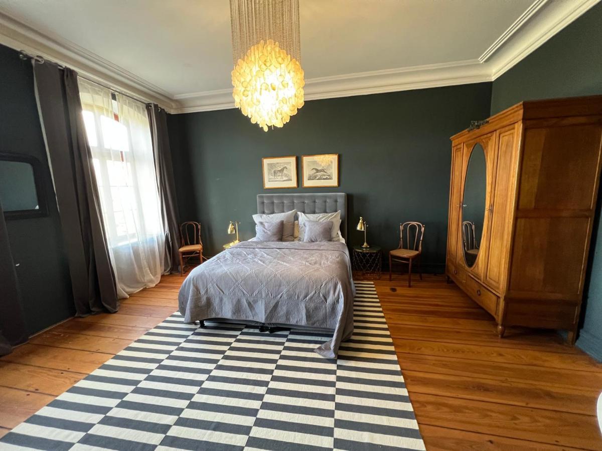 Gutshaus Klein Kussewitz Apartment ภายนอก รูปภาพ