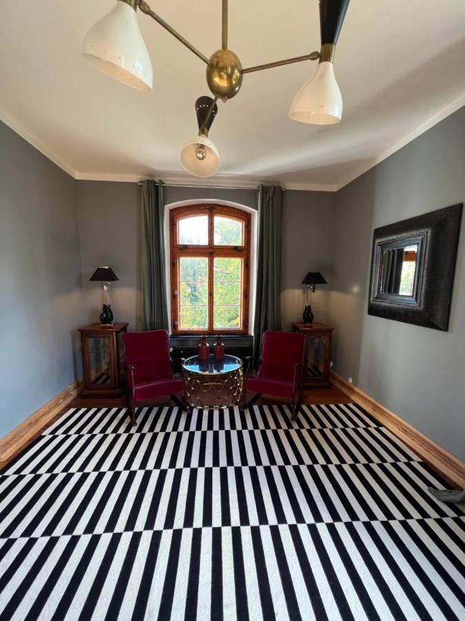Gutshaus Klein Kussewitz Apartment ภายนอก รูปภาพ