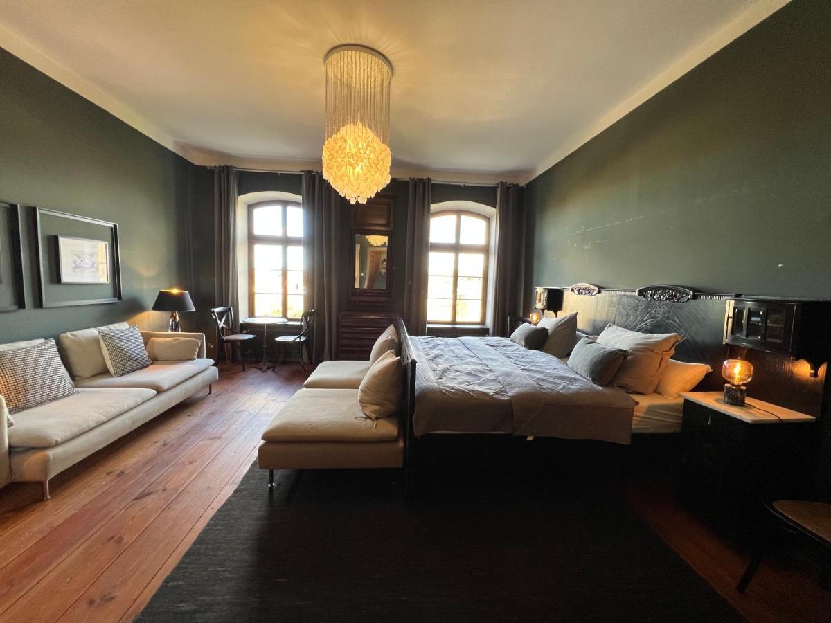 Gutshaus Klein Kussewitz Apartment ภายนอก รูปภาพ