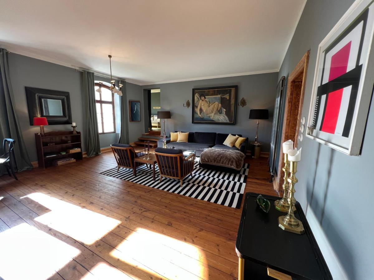 Gutshaus Klein Kussewitz Apartment ภายนอก รูปภาพ