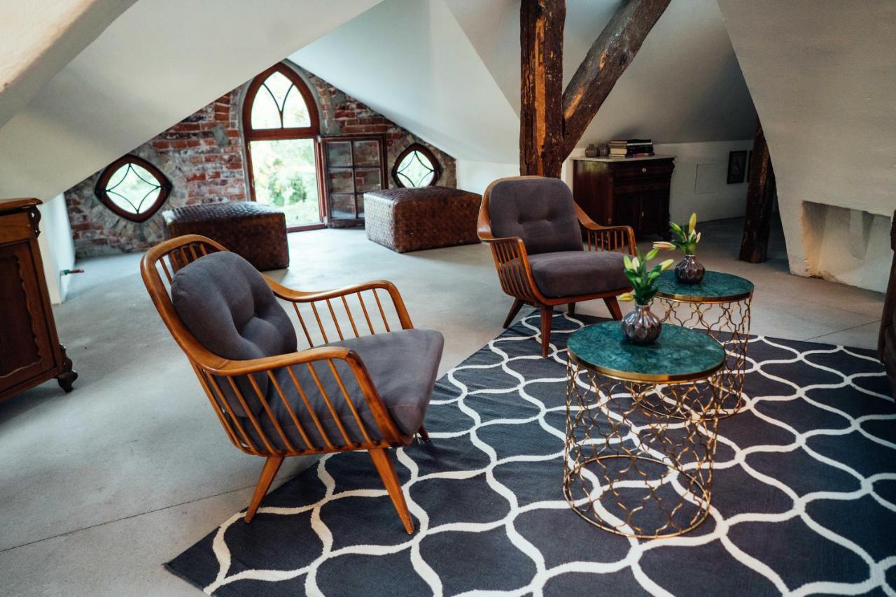 Gutshaus Klein Kussewitz Apartment ภายนอก รูปภาพ
